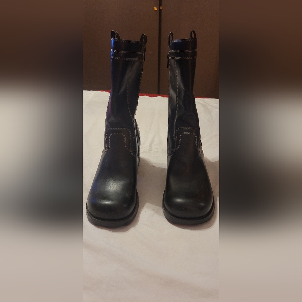 SOLD  Steve Madden chunky heel boots size 11